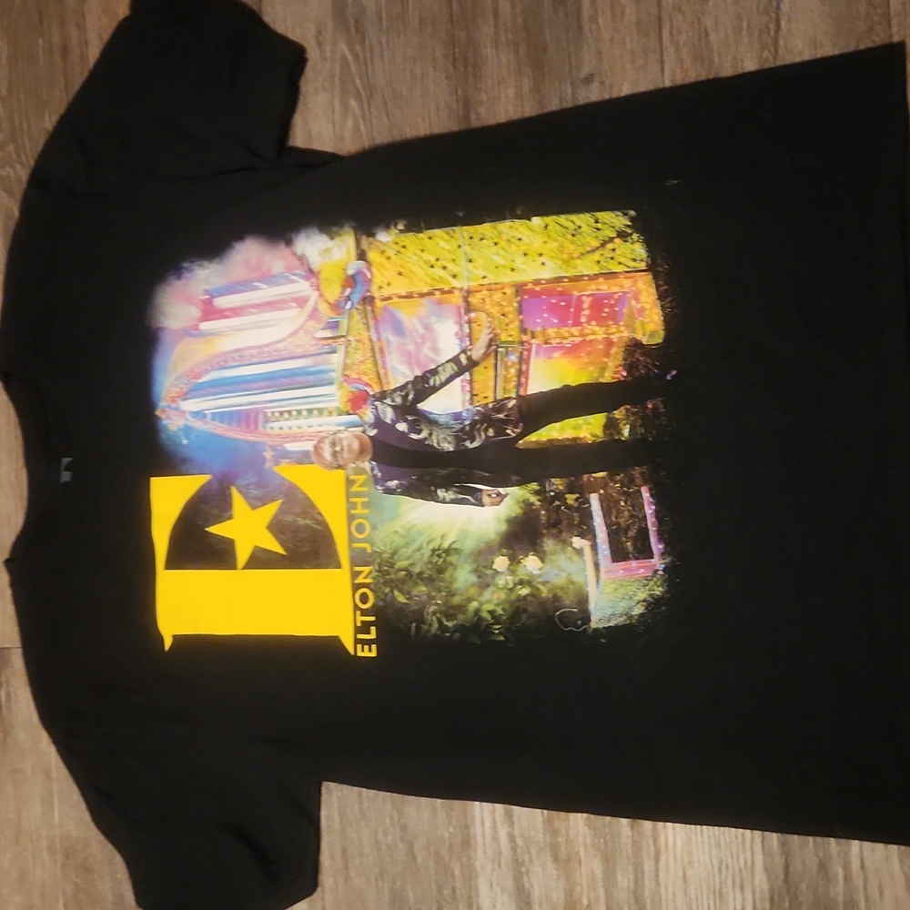 Elton John Farewell Tour Short Sleeve Tee - Size Large